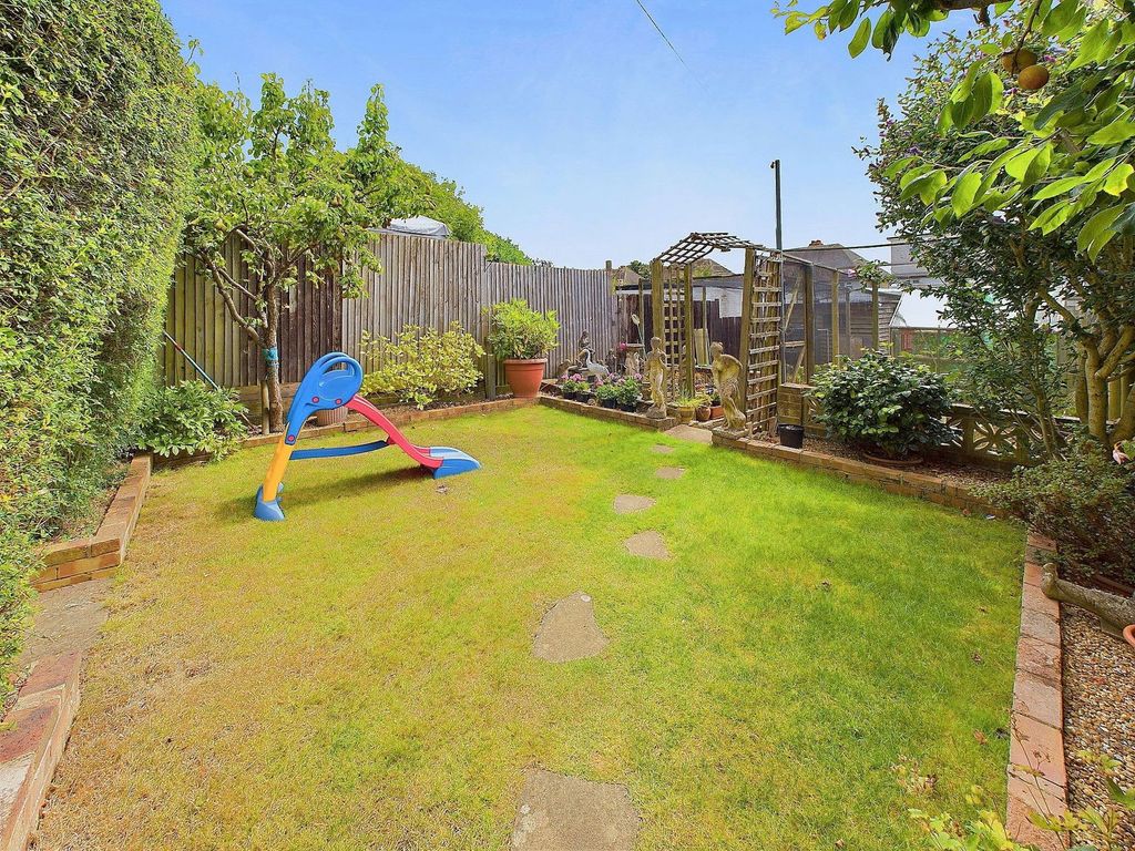 Property photo 3 of 21