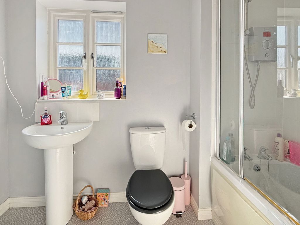 Property photo 3 of 22