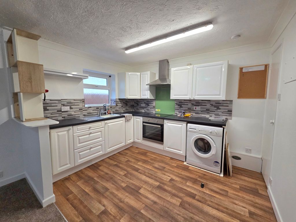 Property photo 3 of 7 Image