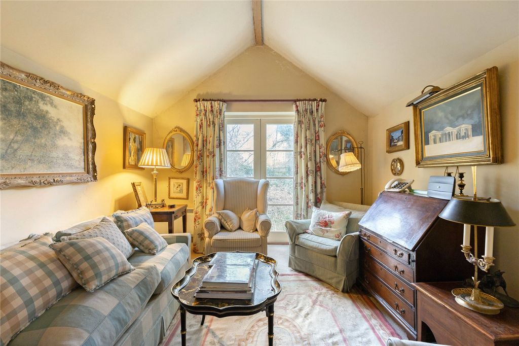 Property photo 3 of 17 Drawing Room