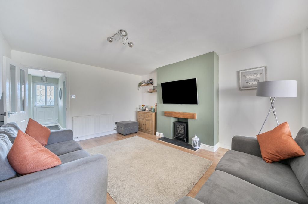 Property photo 3 of 16 Living/Dining Room