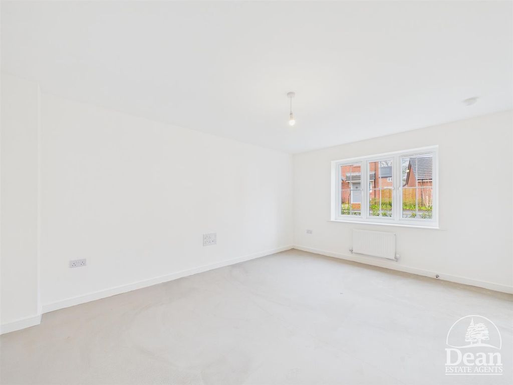 Property photo 3 of 35