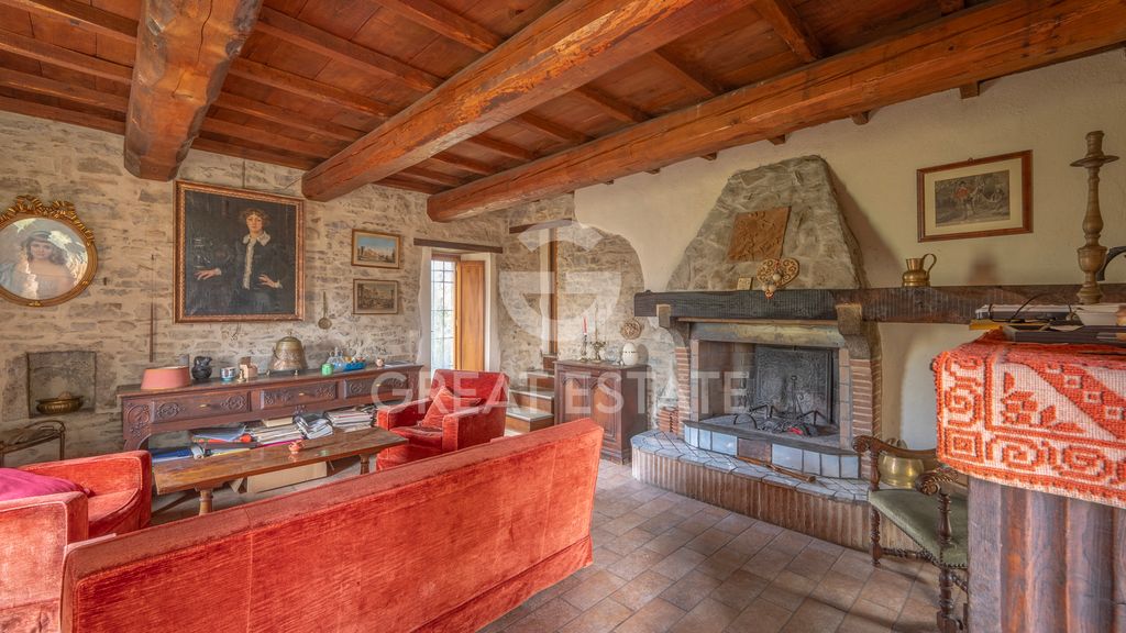 Property photo 2 of 21 Interiors