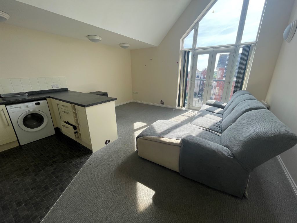 Property photo 3 of 13