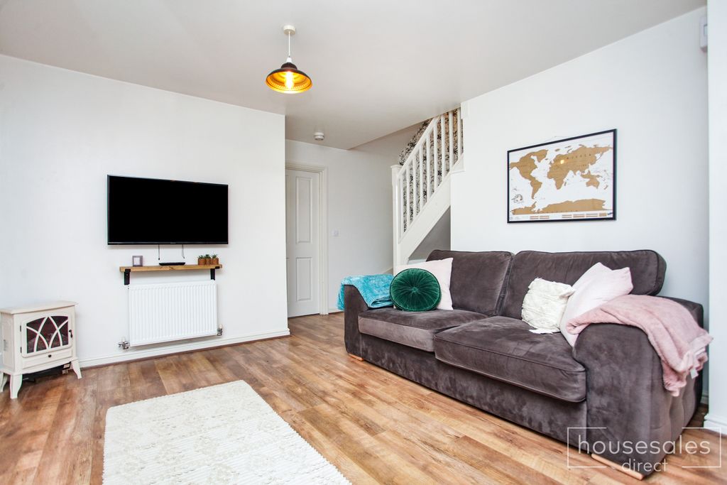 Property photo 3 of 17