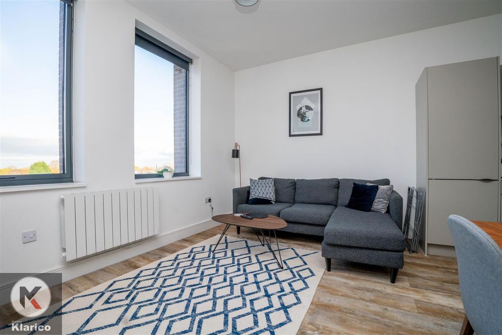 Property photo 3 of 11 Photo-2.Jpg