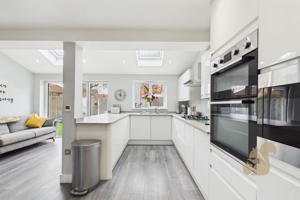 Property photo 3 of 24 Cam01659G0-Pr0732-Still008.Jpg