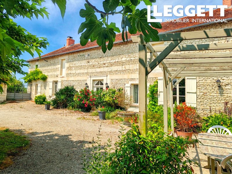 Property photo 2 of 10