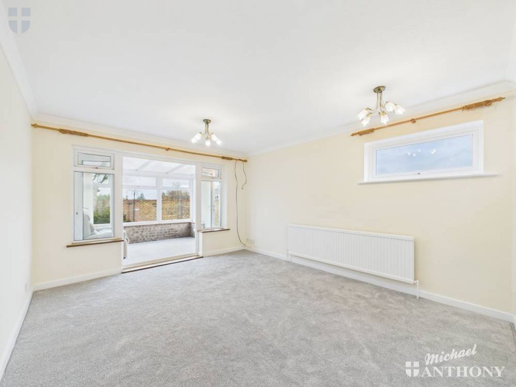 Property photo 2 of 18 Cam03218G0-Pr0826-Still003-Thumbnail-H750-70