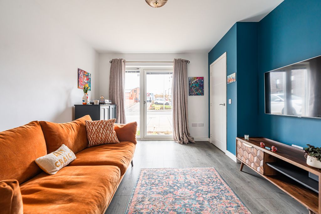 Property photo 3 of 18 Property Image 3