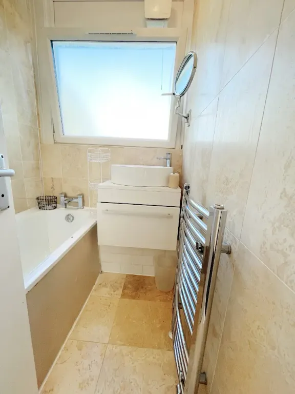 Property photo 3 of 5