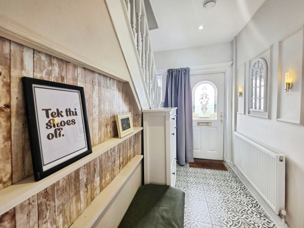 Property photo 3 of 49 Pbox-Img.Jpg
