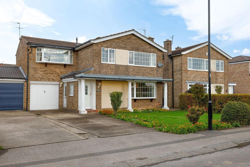 Property photo 1 of 29