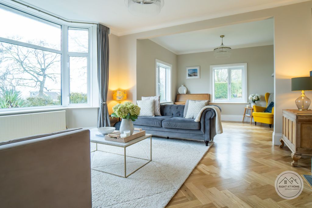 Property photo 2 of 39