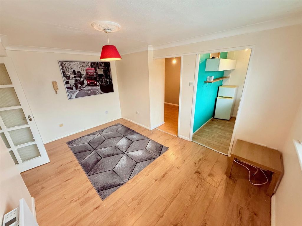 Property photo 2 of 7 2.Jpg