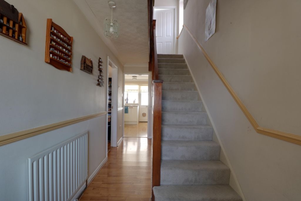 Property photo 2 of 14 Hall