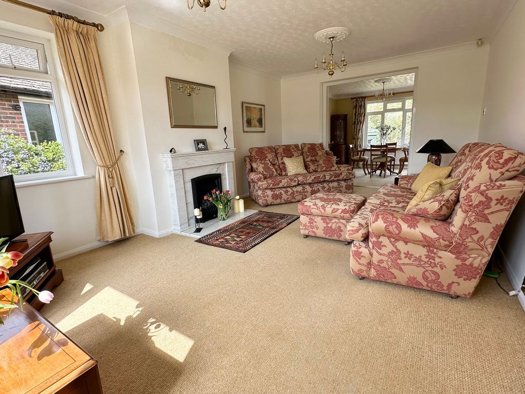 Property photo 2 of 24