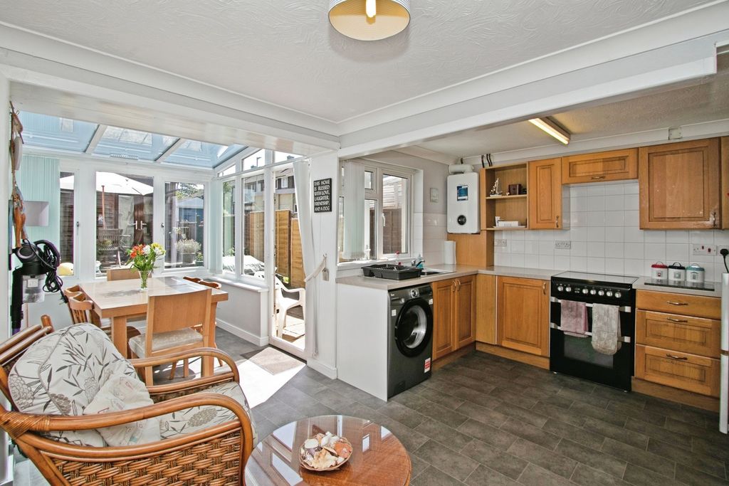 Property photo 2 of 20 Pbox-Img.Jpg