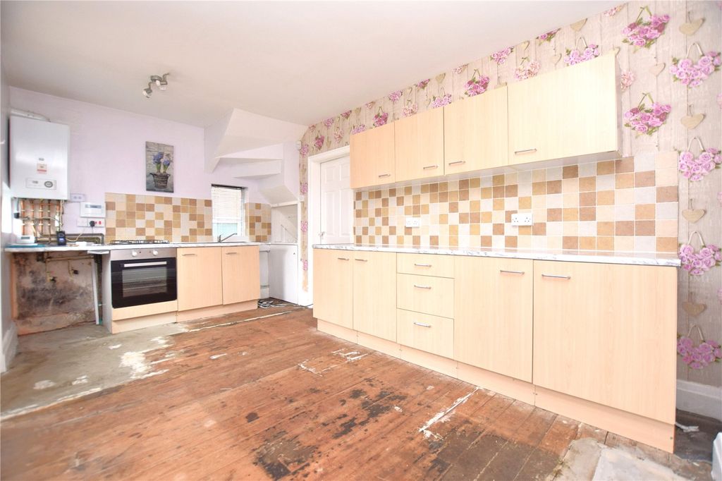 Property photo 3 of 17 Picture No. 29