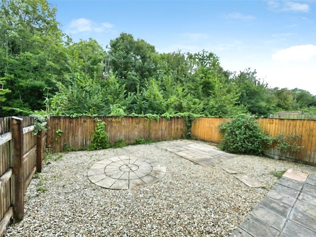 Property photo 2 of 8 Picture No. 14
