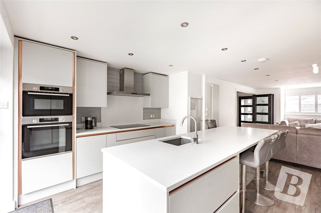 Property photo 1 of 16 Lounge/Kitchen/Diner