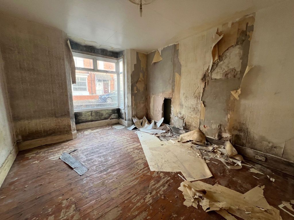 Property photo 2 of 6