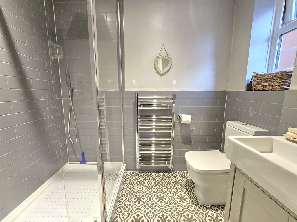 Property photo 3 of 22 Picture No. 09