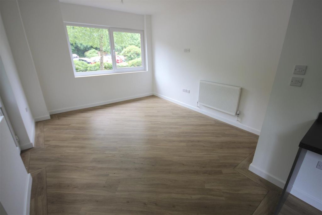 Property photo 2 of 11 Img_0390.Jpg