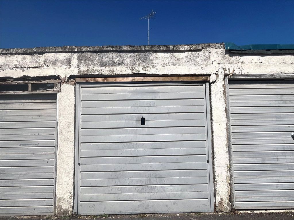 Property photo 1 of 3 Front