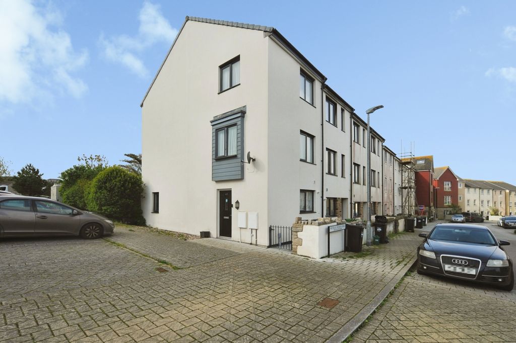 Property photo 1 of 13 Pbox-Img.Jpg