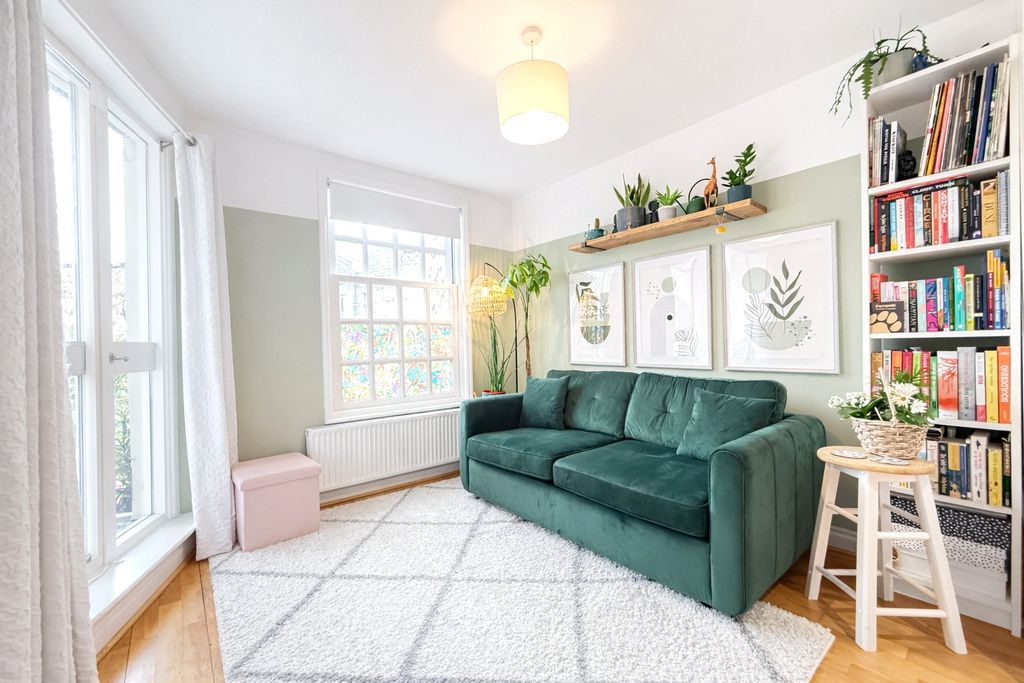 Property photo 2 of 21 Picture 2