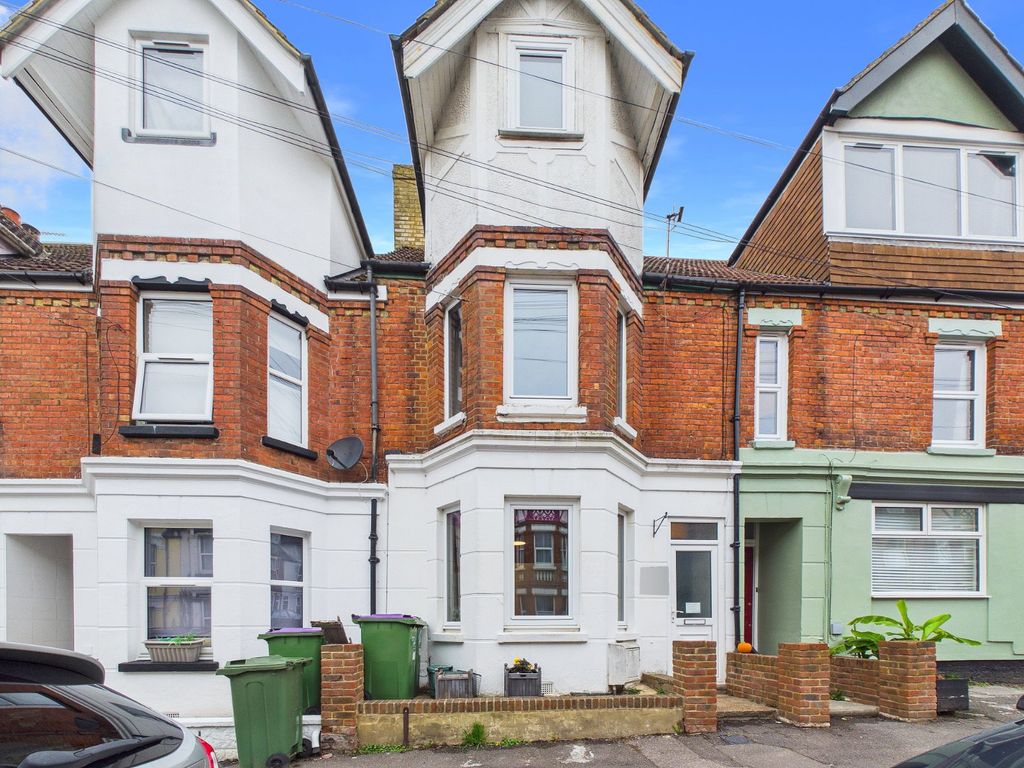 Property photo 1 of 22 Frontage