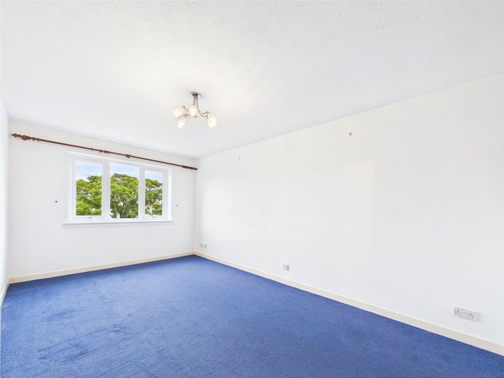 Property photo 2 of 23 Picture No. 04