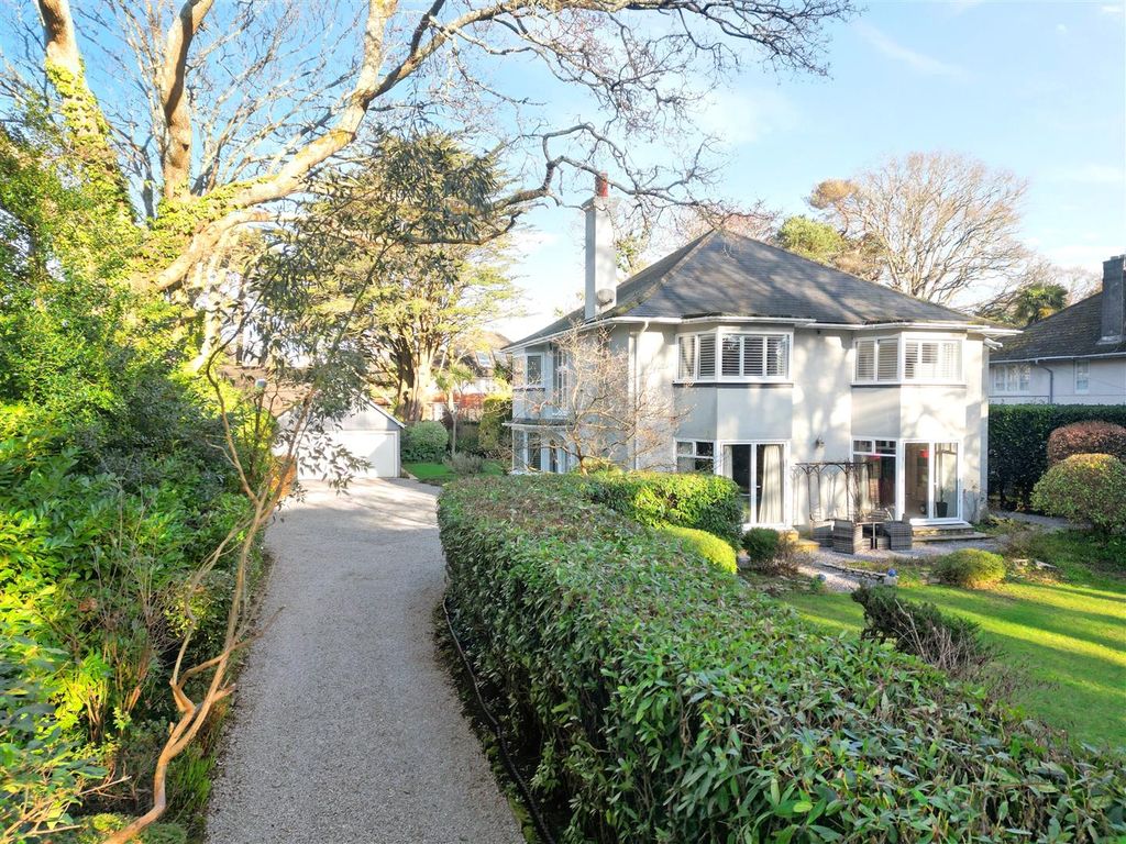 Property photo 2 of 57 Drive To House