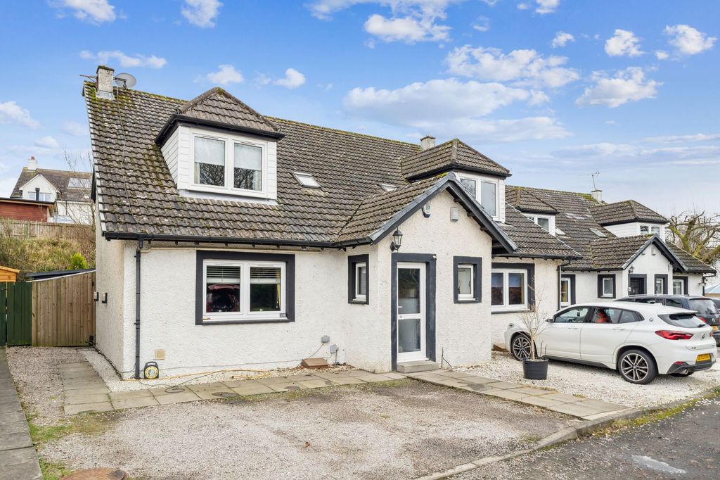 Property photo 1 of 25