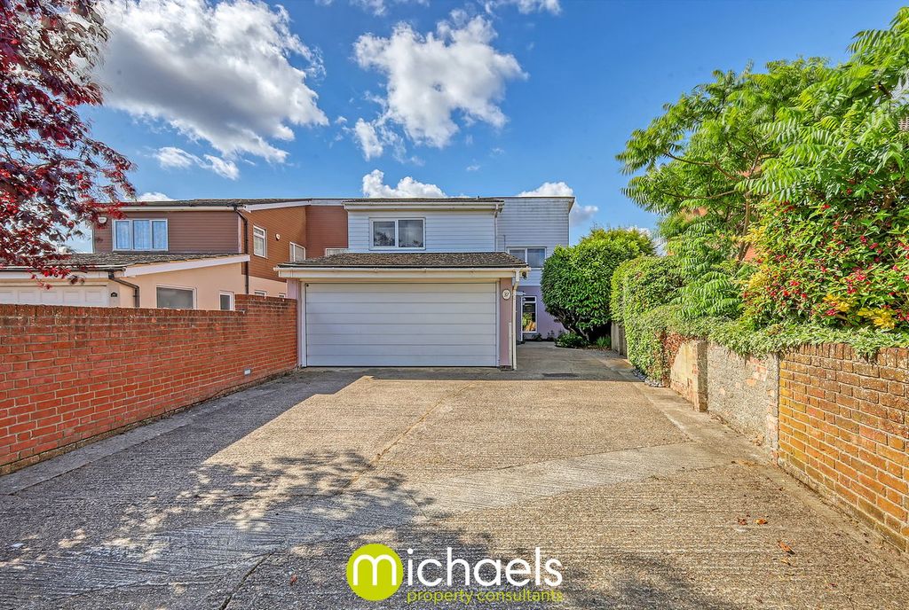 Property photo 1 of 31