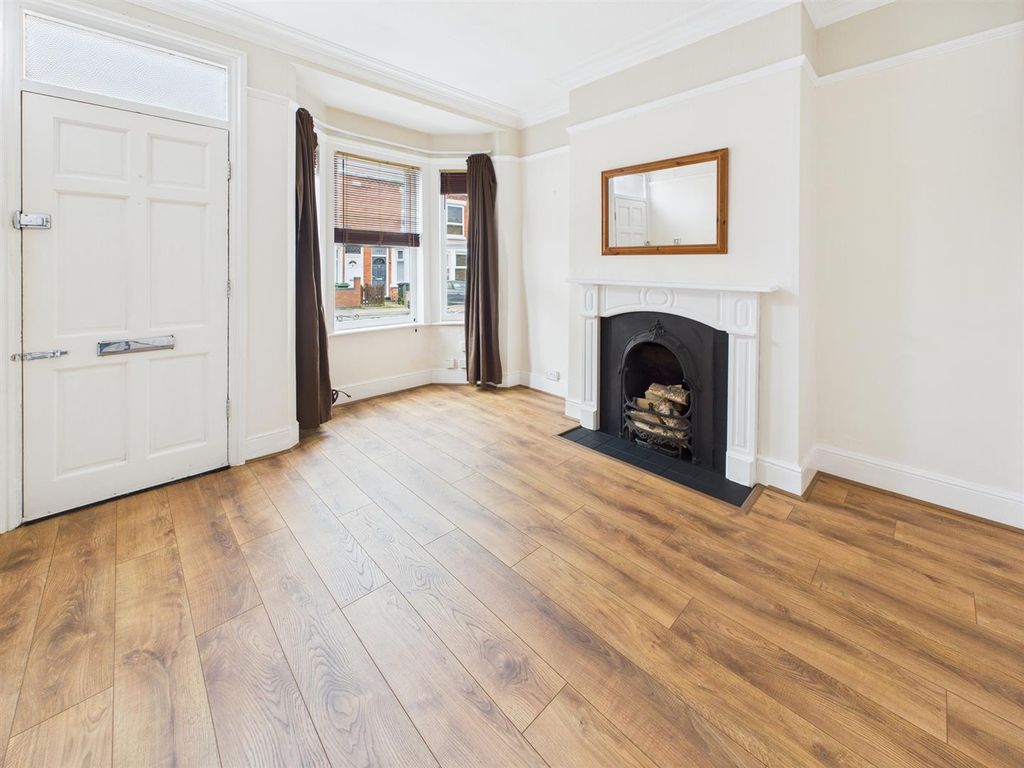 Property photo 3 of 9 Front Reception Room