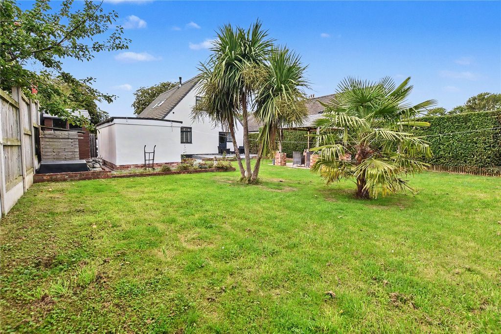 Property photo 1 of 25 Picture No. 16