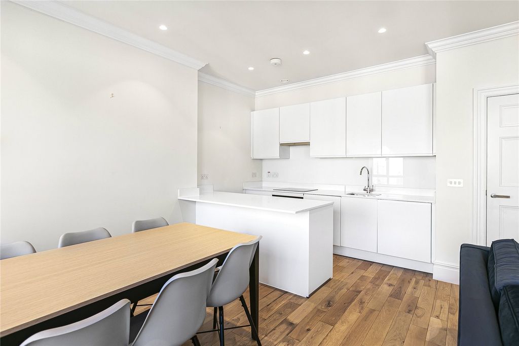 Property photo 2 of 20 Picture No. 25