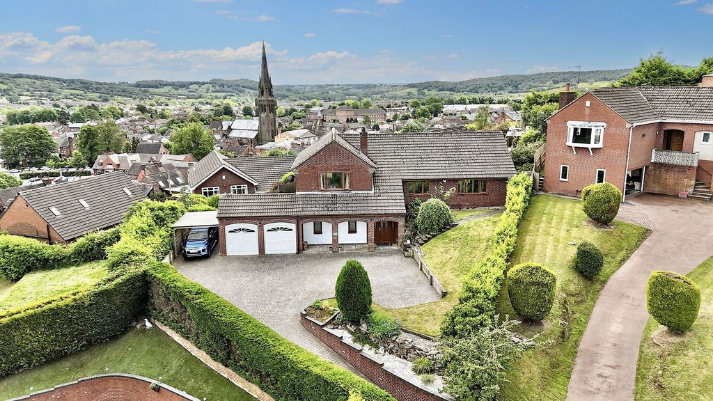 Property photo 1 of 28