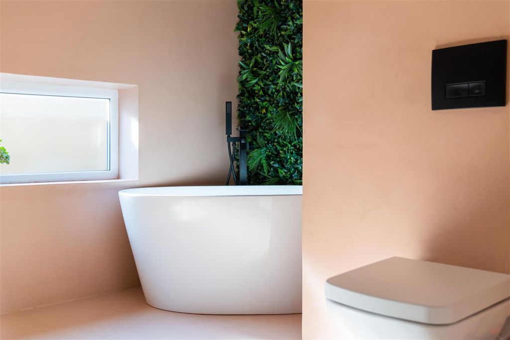 Property photo 3 of 40 Bathroom-6.Jpg