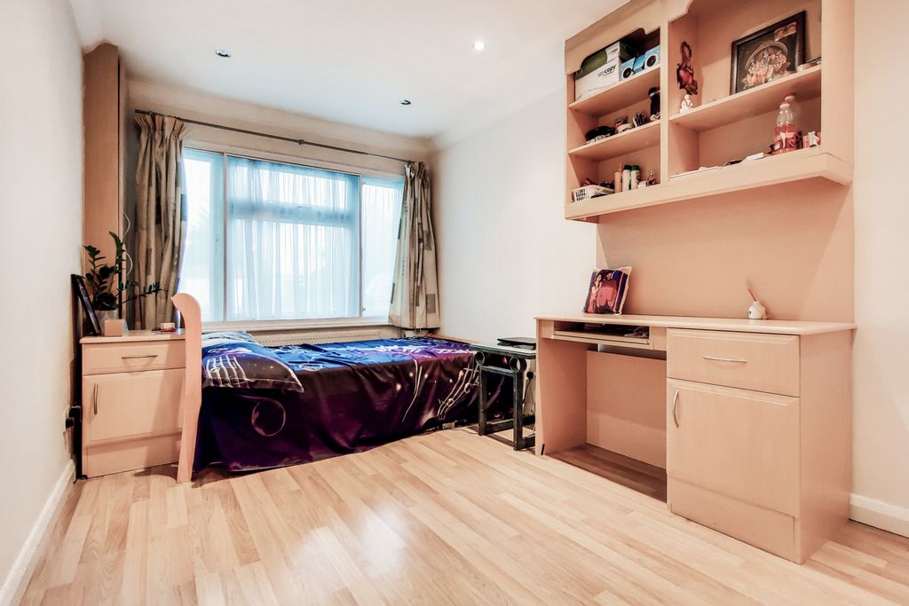 Property photo 1 of 1