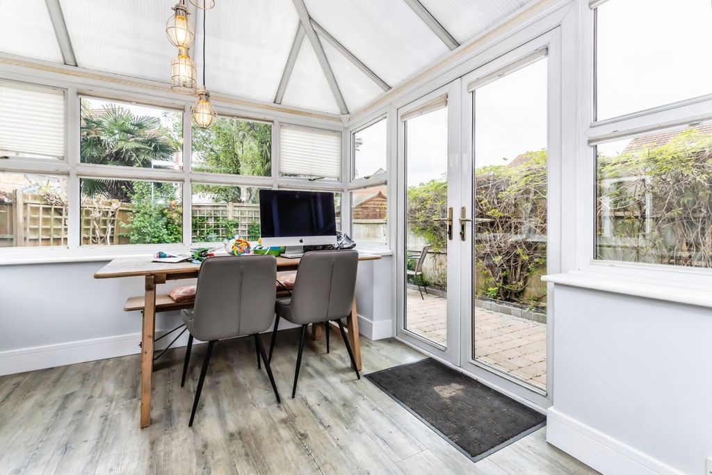Property photo 3 of 14 Pbox-Img.Jpg