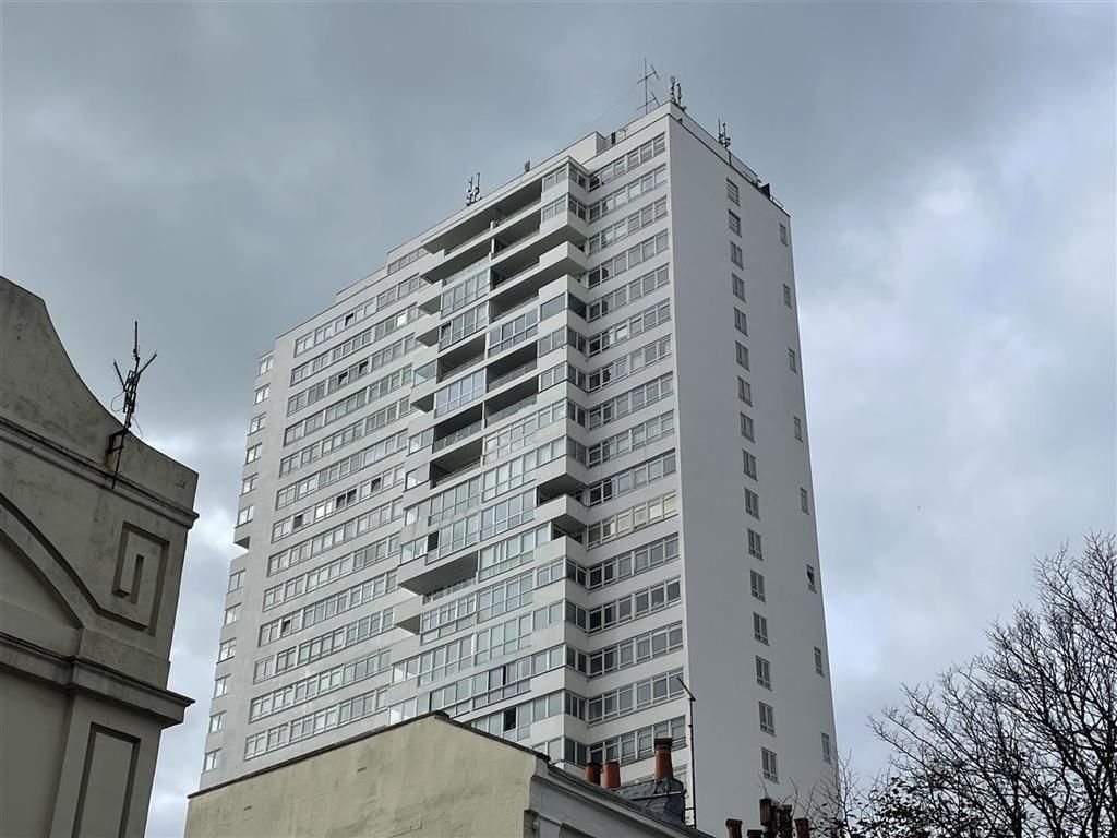 Property photo 1 of 5