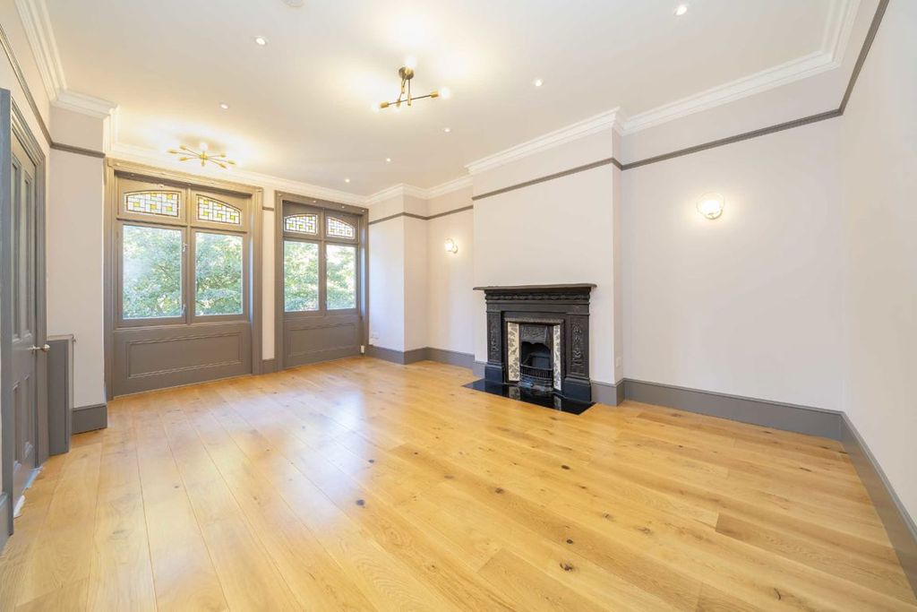 Property photo 2 of 4