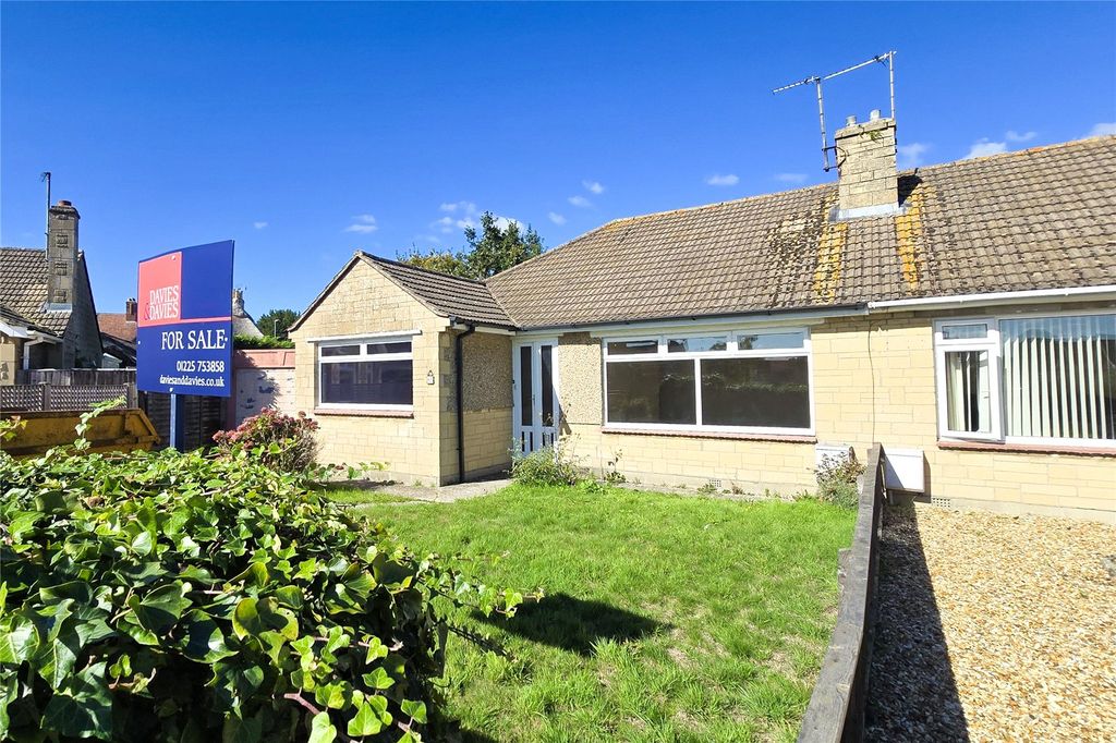 Property photo 1 of 18 External