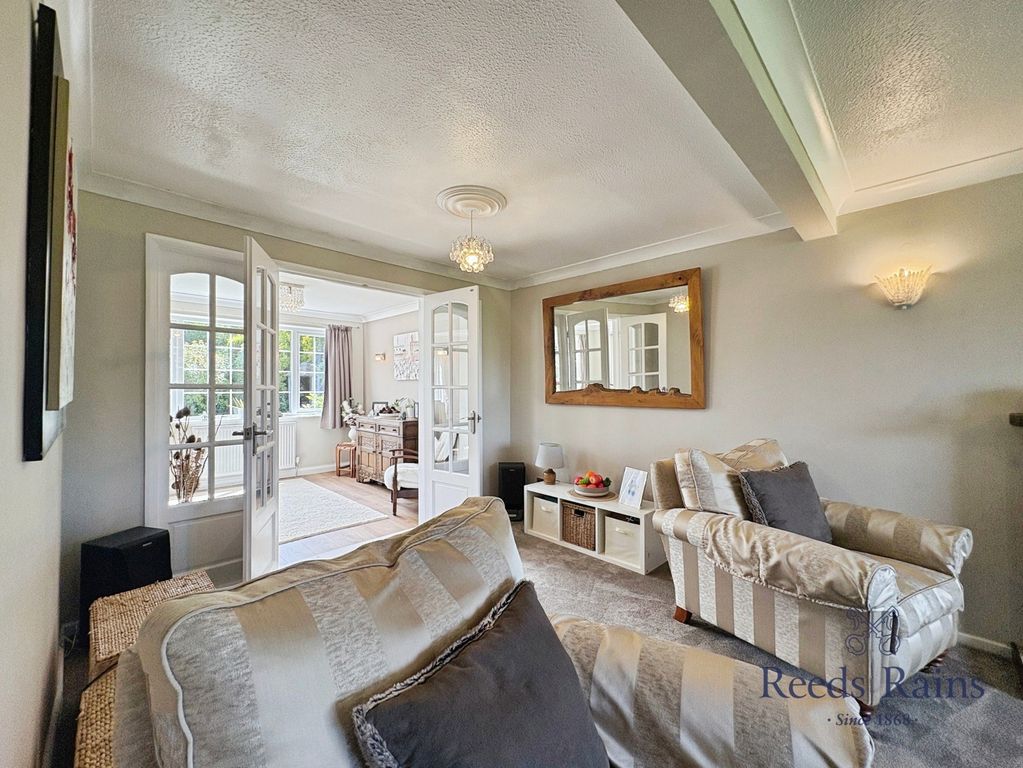 Property photo 3 of 22 Pbox-Img.Jpg