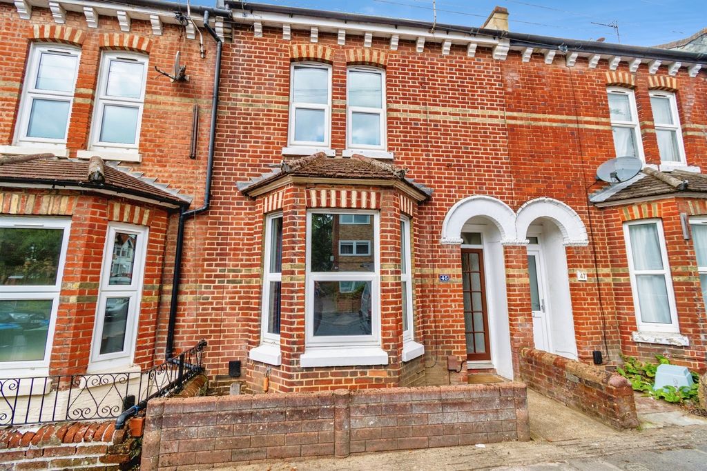 Property photo 1 of 17