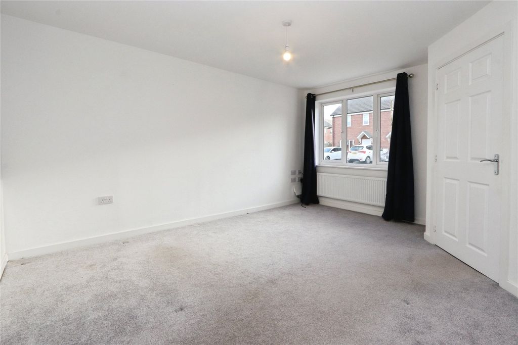 Property photo 2 of 14 Picture No. 28