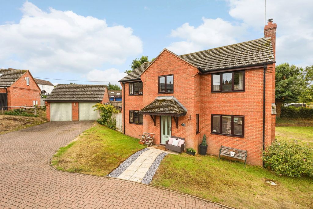 Property photo 1 of 48